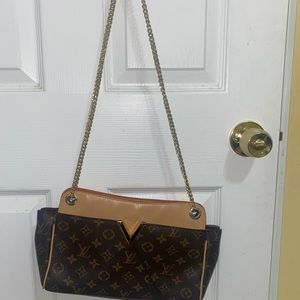 Louis Vuitton chain handbag